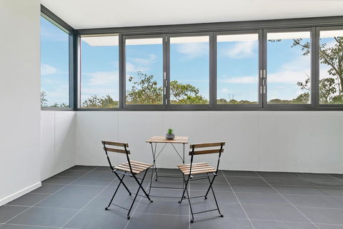 Stylish And Neat Two Bed Apartment In Wentworth Point - Accommodation Fremantle 8