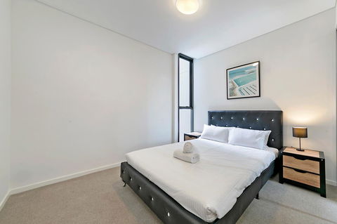 Stylish And Neat Two Bed Apartment In Wentworth Point - Accommodation Fremantle 6