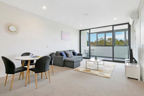 Stylish And Neat Two Bed Apartment In Wentworth Point - Accommodation Fremantle 4