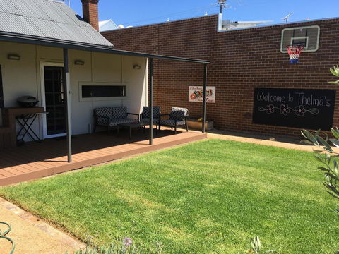 Thelma's Temora - Accommodation Fremantle 11