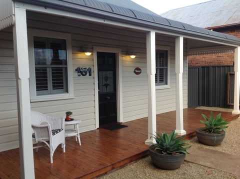 Thelma's Temora - Accommodation Fremantle 1