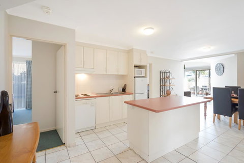 Black Dolphin Resort Motel & Apartments - Accommodation Fremantle 5