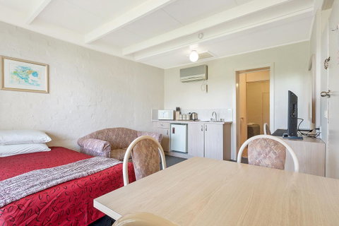 Black Dolphin Resort Motel & Apartments - Accommodation Fremantle 14