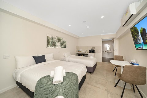 Carlton Suites - Accommodation Fremantle 0