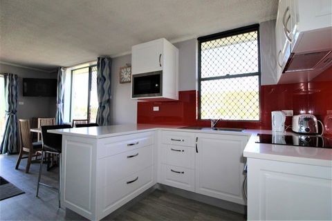 Beachfront 3, 25 Willow Street - Accommodation Fremantle 6