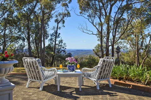 Mountainside B & B - Accommodation Fremantle 0