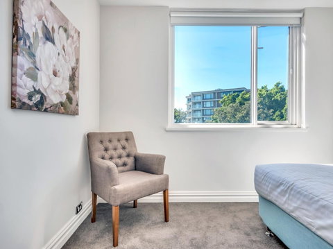 Panoramic Harbour Views And Unbeatable Comfort - Accommodation Fremantle 13