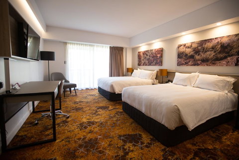 Crowne Plaza Alice Springs Lasseters, An IHG Hotel - Accommodation Fremantle 41