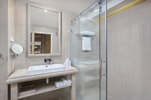 Crowne Plaza Alice Springs Lasseters, An IHG Hotel - Accommodation Fremantle 3