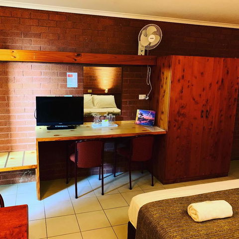 Pine Tree Motel - Accommodation Fremantle 30