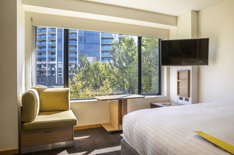 Crowne Plaza Canberra, An IHG Hotel - Accommodation Fremantle 14