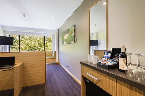 Crowne Plaza Canberra, An IHG Hotel - Accommodation Fremantle 42