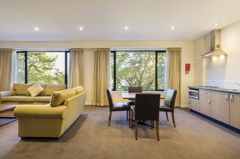 Crowne Plaza Canberra, An IHG Hotel - Accommodation Fremantle 35