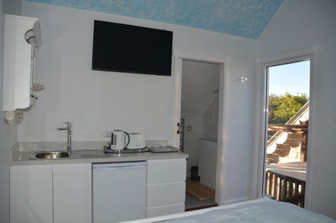 Garden Room - Accommodation Fremantle 3