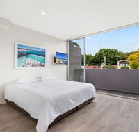 Bondi Beach Studio King Suite  Balcony - Accommodation Fremantle