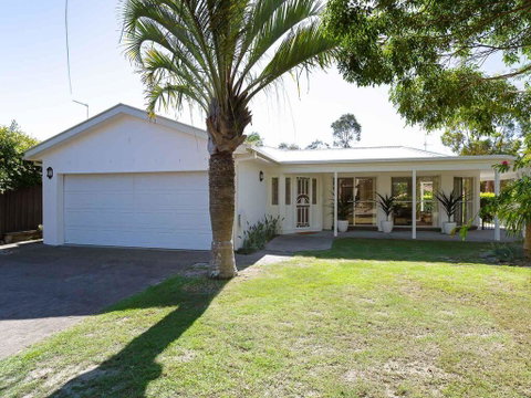 Bonito', 26 Bonito Street - Pet Friendly Housewith Aircon - Accommodation Fremantle 0