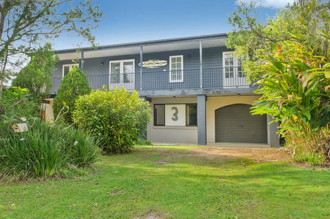 BONNY BEACH HOUSE - Holiday Accomodation With Pool - Accommodation Fremantle 0