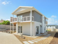 Boomer Beach Retreat - Pet-Friendly - WiFi