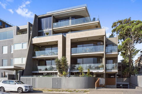 BOUTIQUE STAYS - Catani Gardens - Accommodation Fremantle 0