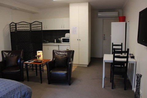 Box Hill Studio 3 At Canterbury Gardens - Accommodation Fremantle 2