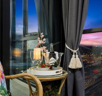 Braddon Penthouse Top Location Netflix WiFi Views - Accommodation Fremantle