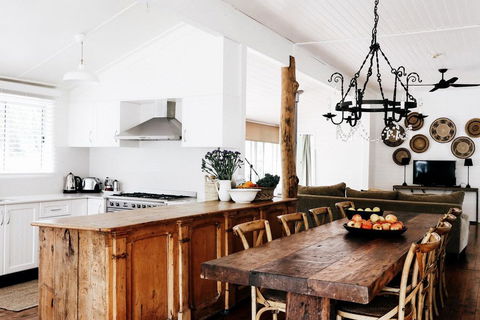 Braebrook - Stunning Farm House! - Accommodation Fremantle 3