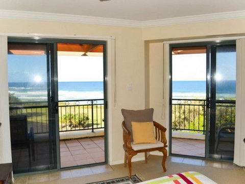 Breakers 1/10 - Accommodation Fremantle 3