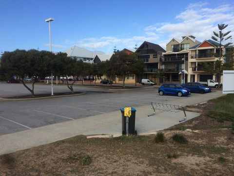 Breakwater Short Stay - Accommodation Fremantle 1