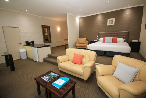Briars Country Lodge - Accommodation Fremantle 1