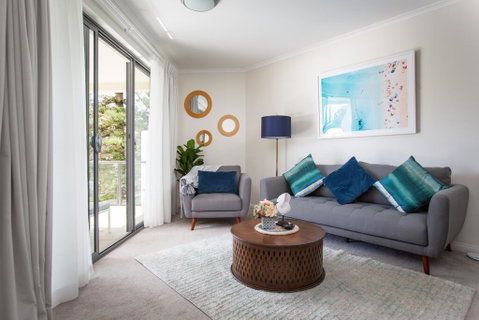 Bright Modern Apartment Steps From Beach And Ferry - Accommodation Fremantle 0