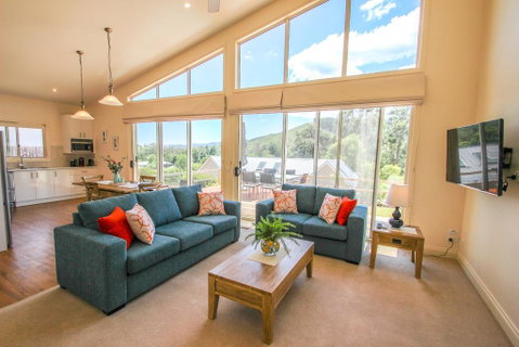Bright Serendipity - Accommodation Fremantle 0