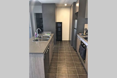 Bright, Modern, Stylish - Top Floor Apt - Woden - Accommodation Fremantle 0