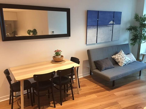Brisbane Centre With Glorious Views & Pool - Accommodation Fremantle 2