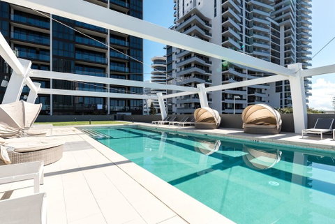 Broadbeach 2 Bedroom FREE WIFI, Netflix & Parking - Accommodation Fremantle 0