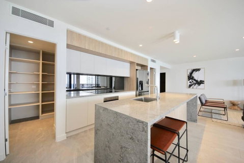 Broadbeach New Luxury Vue #17 Beach Views - Accommodation Fremantle 0