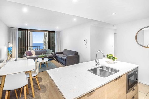 Broadbeach Residences By Holiday Holiday - Accommodation Fremantle 3