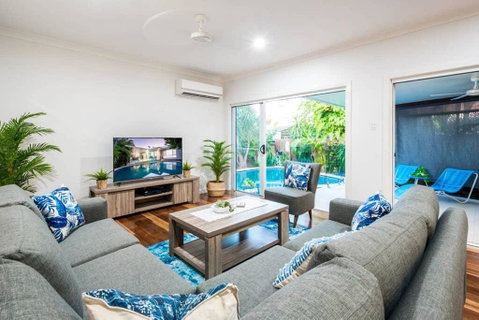 Broadbeach Waters Home With Private Pool - Accommodation Fremantle 2