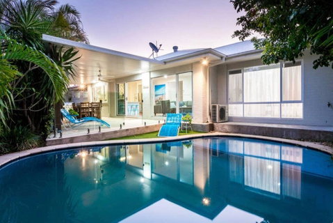 Broadbeach Waters Home With Private Pool - Accommodation Fremantle 0