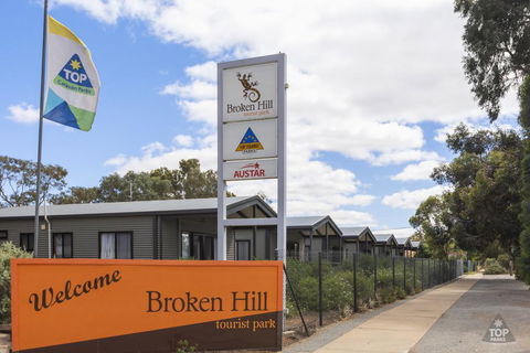 Broken Hill Tourist Park - Accommodation Fremantle 0