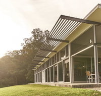 Bundaleer - Architect designed stunning views - Accommodation Fremantle