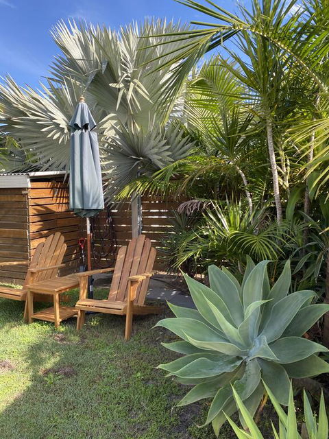 Byron Moon Large House & Half Moon Cottage - Accommodation Fremantle 0
