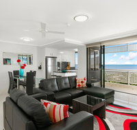 Cairns Luxury Seafront Apartment - Accommodation Fremantle