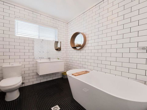 Callala Dreaming - Mid Century Beach House - Accommodation Fremantle 1