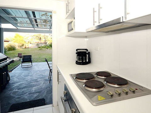 Callala Sun - Modern And Functional - Accommodation Fremantle 1