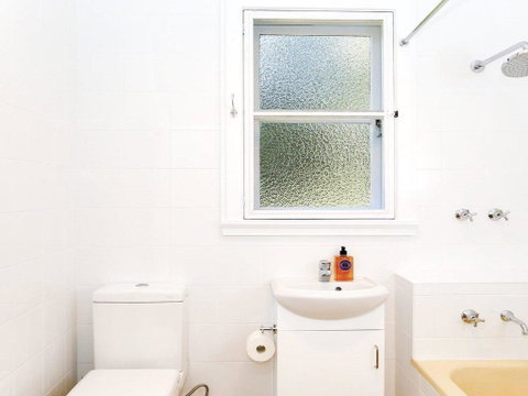 Canary Cottage - Fresh, Clean, Simple & Comfortable - Accommodation Fremantle 3
