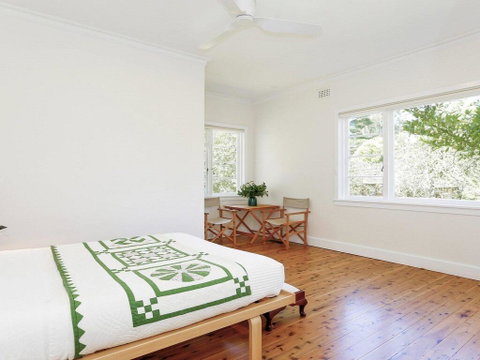 Canary Cottage - Fresh, Clean, Simple & Comfortable - Accommodation Fremantle 2