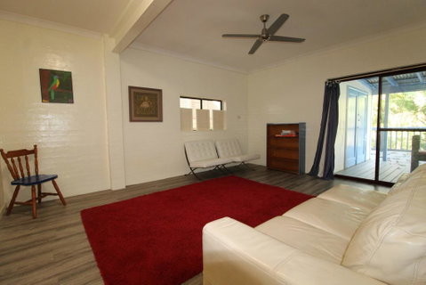 Cape Cod Beach House, 25 Skyline Crescent - Accommodation Fremantle 1