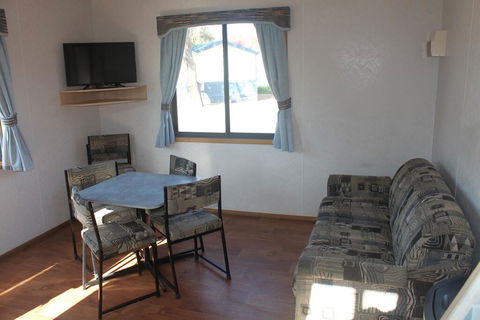 Capital Country Holiday Park - Accommodation Fremantle 2
