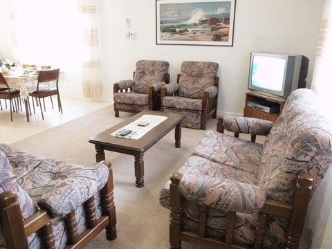 Capon Cottage - Accommodation Fremantle 3