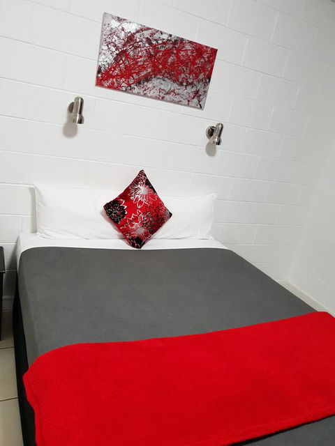 Capricorn Hotel - Accommodation Fremantle 1